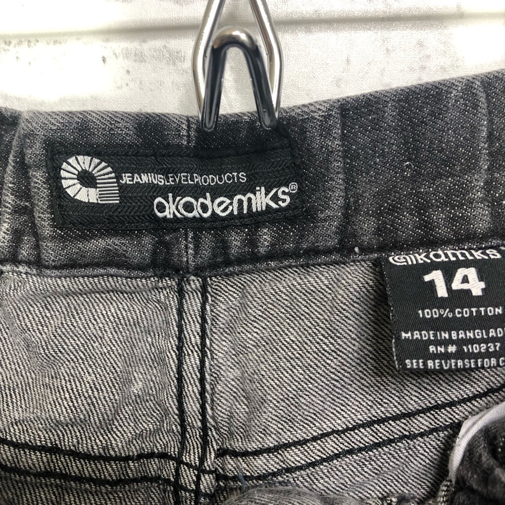 Akademiks Black Jogger Jeans with Elastic Cuffs Distressed - Picture 6 of 7